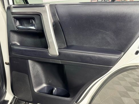 Used 2019 Toyota 4Runner SR5 Premium image 43