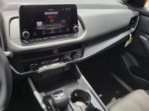 New 2026 Nissan Rogue SV FWD image 3