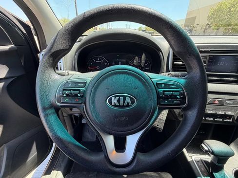 Used 2019 Kia Sportage LX FWD image 13