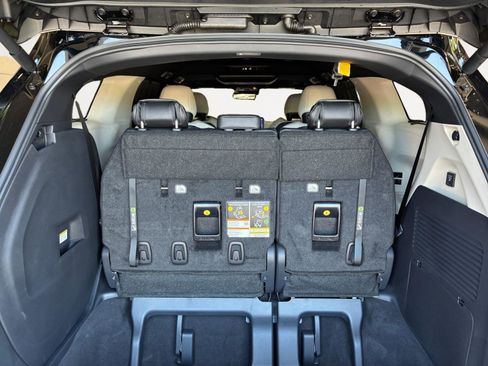 New 2026 Toyota Sienna Platinum AWD/4WD image 14