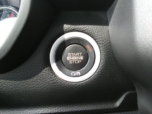 Used 2023 RAM 1500 Big Horn AWD/4WD image 17