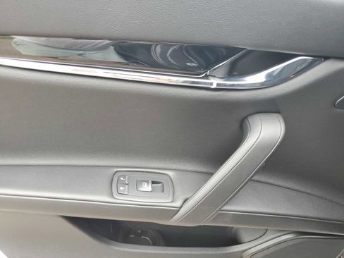 Used 2022 Maserati Quattroporte Modena Q4 image 24