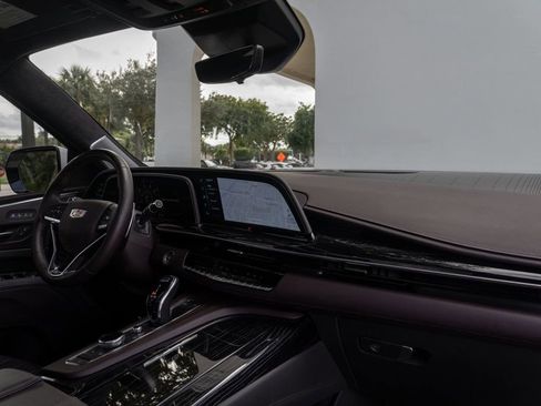 Used 2023 Cadillac Escalade V image 31