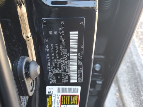 Used 2026 Toyota Highlander XLE image 30