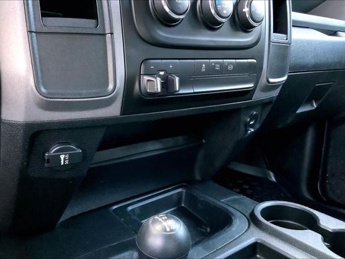 Used 2018 RAM 2500 Tradesman image 33