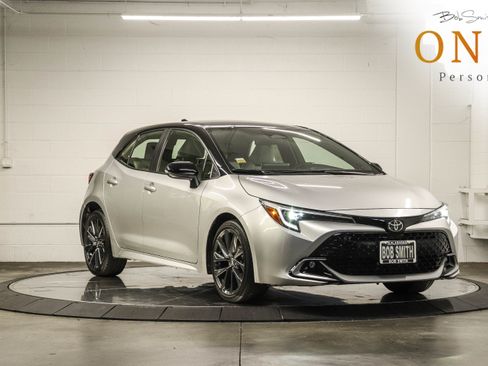 Used 2023 Toyota Corolla XSE FWD image 1