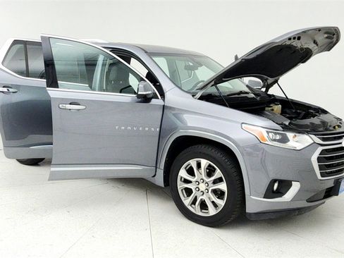 Certified 2020 Chevrolet Traverse Premier image 13
