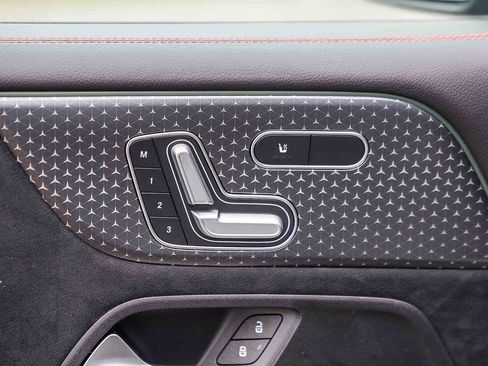 New 2026 Mercedes-Benz GLB 35 AMG 4MATIC image 22