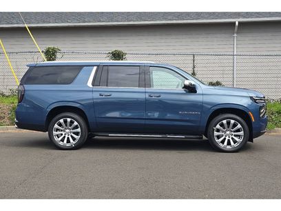 New 2026 Chevrolet Suburban Premier w/ Sun And Tow Package