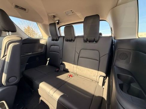 New 2026 Nissan Pathfinder SL w/ SL Premium Package image 16