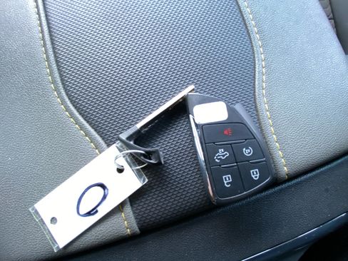 Used 2024 Chevrolet Silverado 1500 ZR2 w/ Technology Package image 33