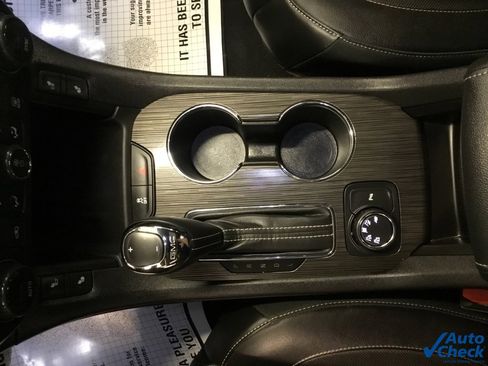 Used 2019 GMC Acadia SLT image 54