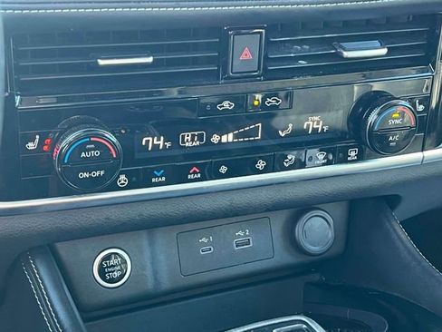 Used 2021 Nissan Rogue SL w/ Premium Package image 31