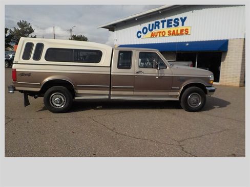 Used 1992 Ford F250 XLT image 11