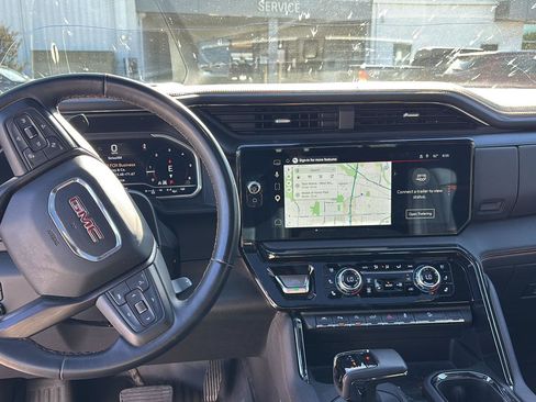 Used 2023 GMC Sierra 1500 AT4 w/ AT4 Premium Package AWD/4WD image 17