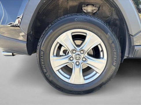 Certified 2025 Toyota RAV4 XLE FWD image 26