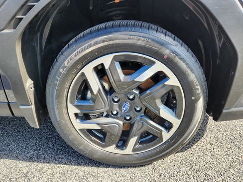 Used 2025 Subaru Forester Limited image 7