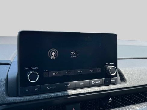 Used 2025 Honda CR-V LX image 16