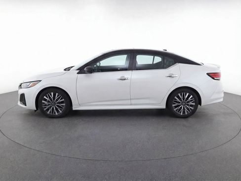 Used 2024 Nissan Altima 2.5 SV image 5