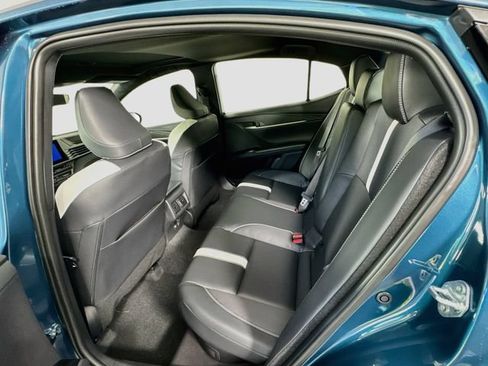Certified 2025 Toyota Camry SE w/ Convenience Package AWD/4WD image 28