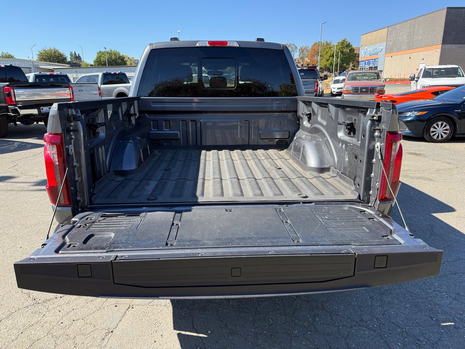 Used 2024 Ford F150 XLT w/ Equipment Group 302A MID RWD image 5
