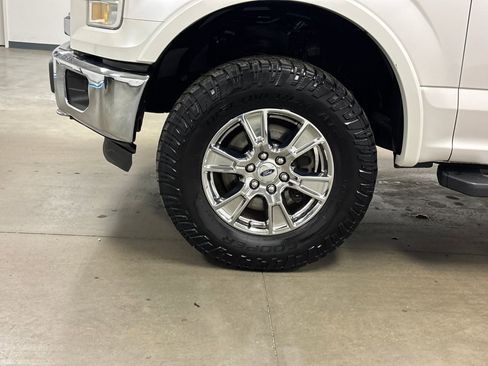 Used 2016 Ford F150 Lariat image 9