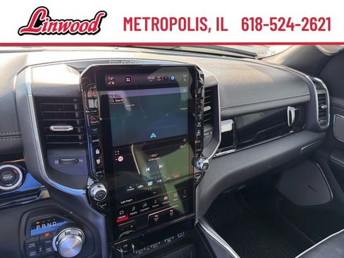 Used 2025 RAM 1500 Laramie w/ Night Edition image 32