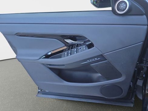 Used 2025 Land Rover Range Rover Evoque S image 26