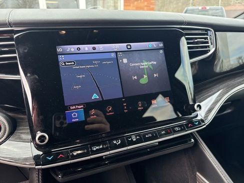 Used 2022 Jeep Wagoneer Series III image 11