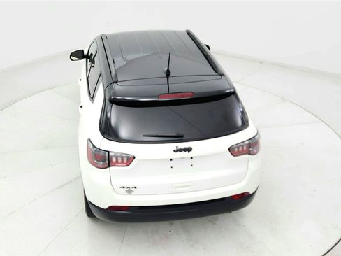 Used 2021 Jeep Compass Latitude AWD/4WD image 16