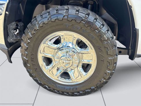 Used 2022 RAM 2500 Tradesman w/ Chrome Appearance Group image 5