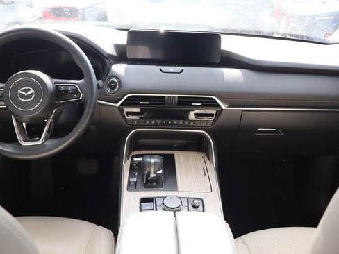 Used 2024 MAZDA CX-90 Plug-In Hybrid w/ Premium Pkg AWD/4WD image 9