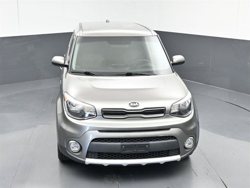 Used 2019 Kia Soul + FWD image 22