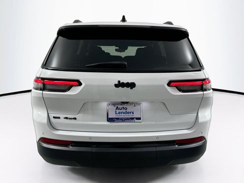 Used 2023 Jeep Grand Cherokee L Laredo AWD/4WD image 6