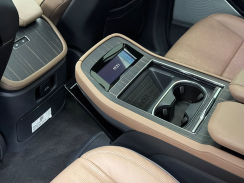 Used 2025 Lincoln Navigator L Black Label image 24