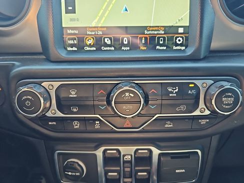 Used 2021 Jeep Wrangler Unlimited Sport w/ Sun And Sound Package AWD/4WD image 28