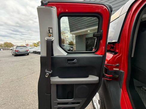 Used 2005 Honda Element EX image 23