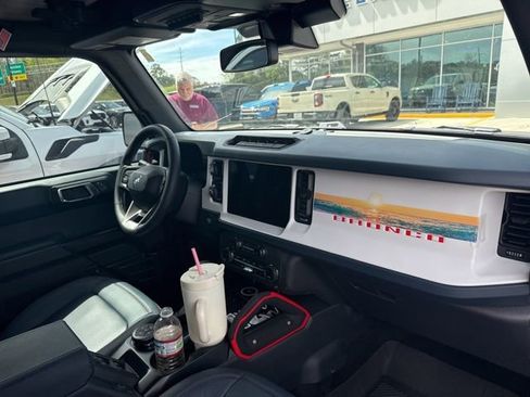 Used 2025 Ford Bronco Heritage Edition image 39