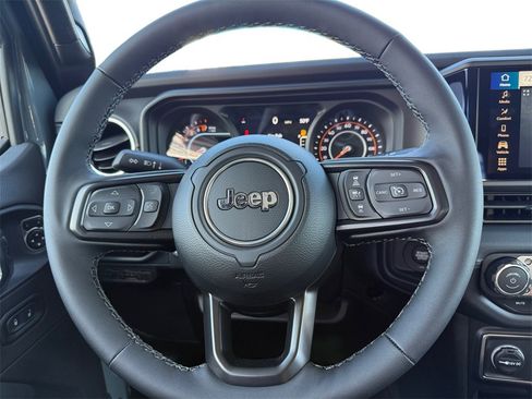 New 2025 Jeep Gladiator Sport image 12