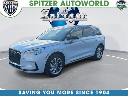 Used 2025 Lincoln Corsair Grand Touring w/ Equipment Group 302A image 4