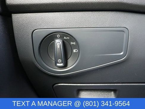 Used 2024 Volkswagen Tiguan SE image 20