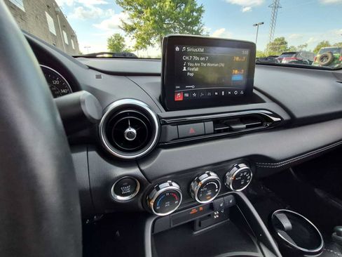 Used 2021 MAZDA MX-5 Miata Grand Touring RWD image 26