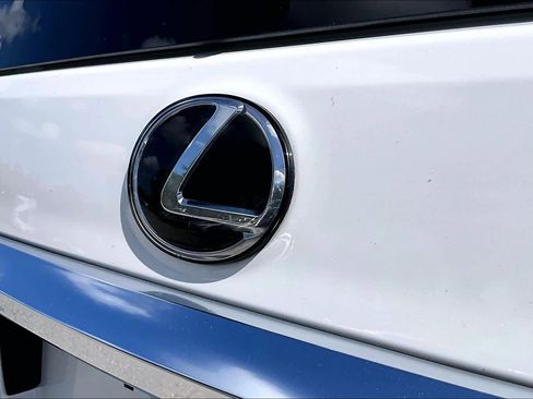 Used 2022 Lexus GX 460 Premium w/ Premium Package image 29