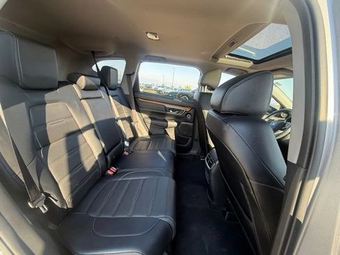 Used 2019 Honda CR-V Touring image 12