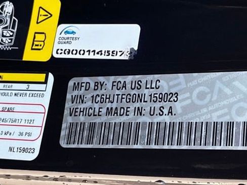 Used 2022 Jeep Gladiator Overland w/ Popular Equipment Package image 34