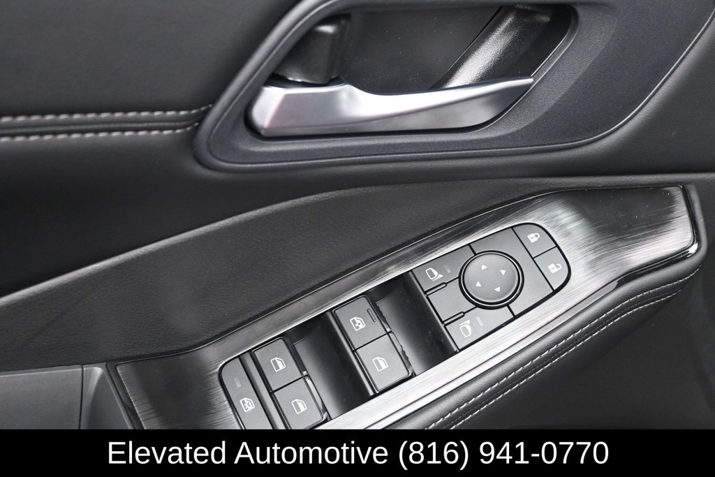 Used 2026 Nissan Rogue Dark Armor AWD/4WD image 15