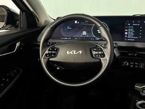Used 2024 Kia EV6 Light image 13