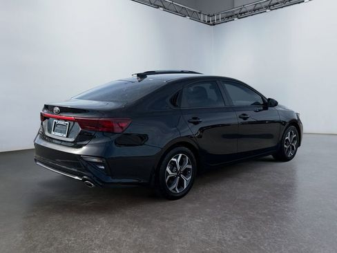 Used 2021 Kia Forte LXS image 3