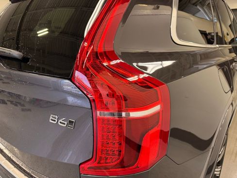 Used 2023 Volvo XC90 B6 Ultimate w/ Protection Package Premier image 5