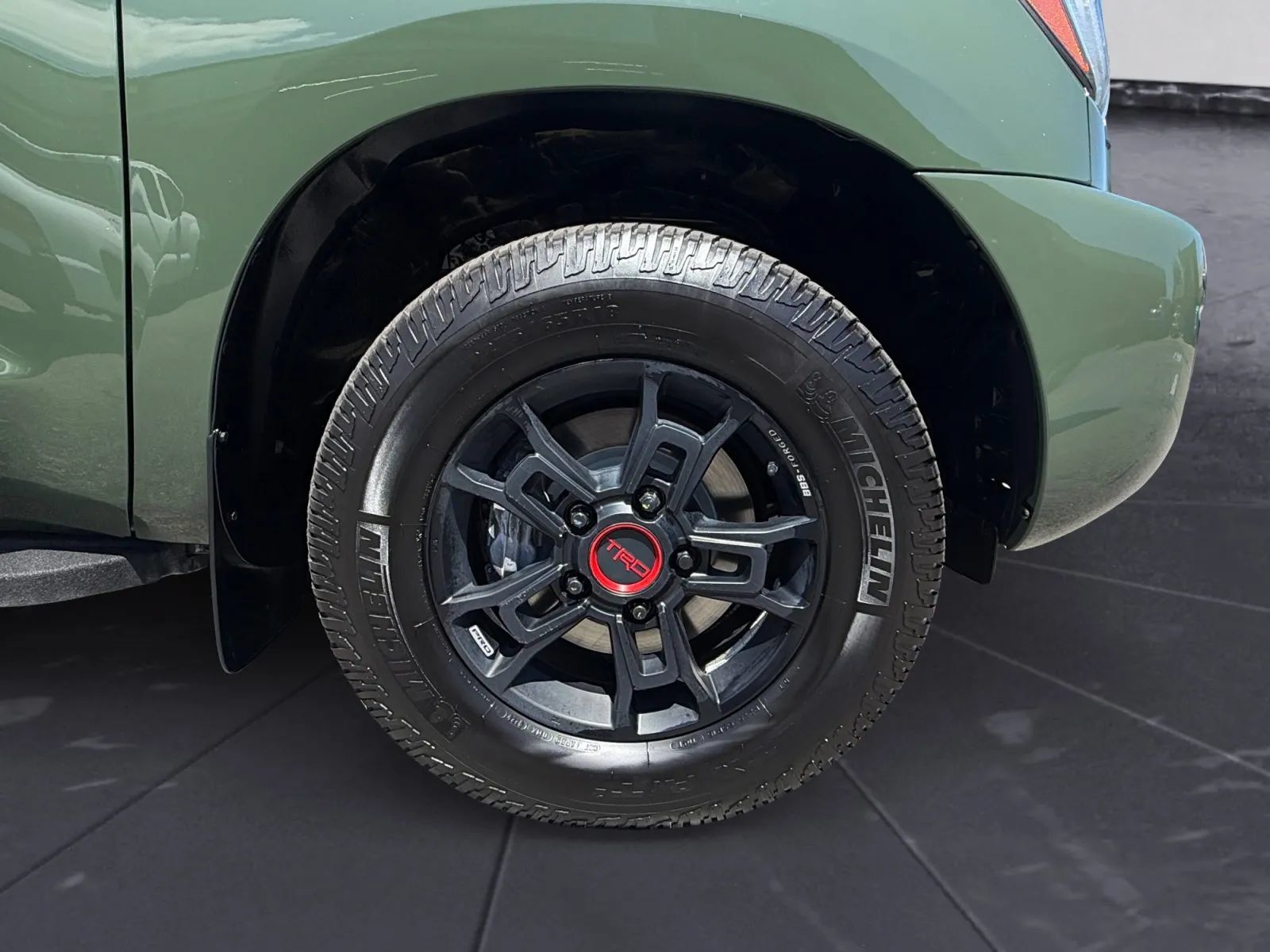 Used 2020 Toyota Sequoia TRD Pro AWD/4WD image 31